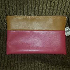 THE LARGE BOROUGH CLUTCH IN RETRO COLORBLOCK